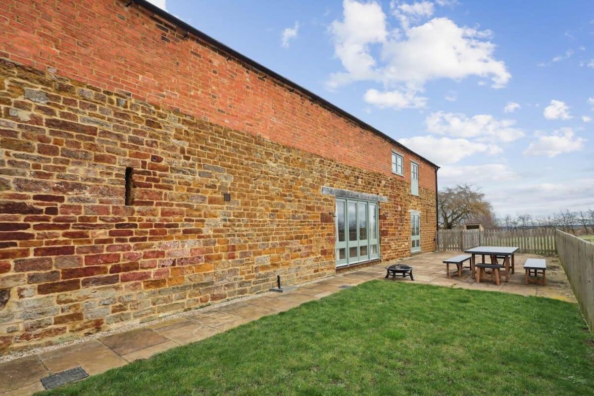 Sophie'S Barn - Hot Tub Packages Available Villa Market Harborough Kültér fotó